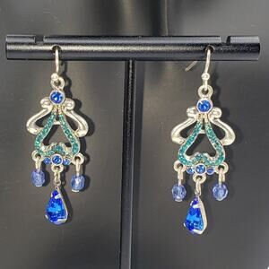 5/10 Pretty rhinestone Blue green silver chandelier drop earrings